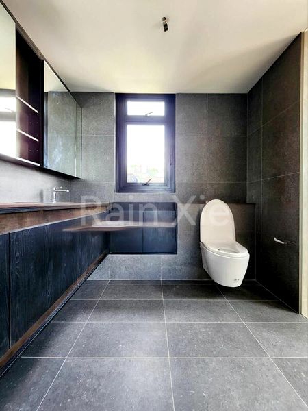 5 Bed Condo for Sale in  View at Kismis - Image 1
